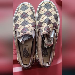 Vans Men's Checkered Brown Canvas Slip On Loafer. Size 5